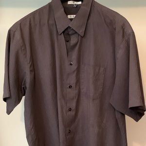 Casual short sleeve button down